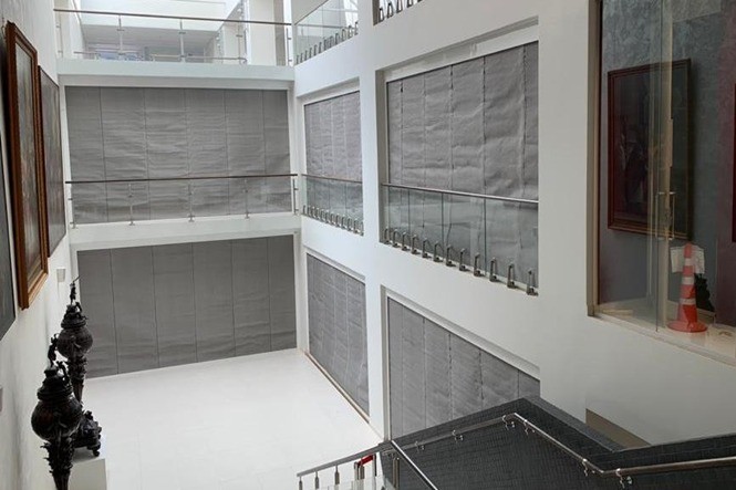 Vertical fire curtains